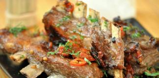 Svinekjøtt shashlik i ovnen: oppskrifter